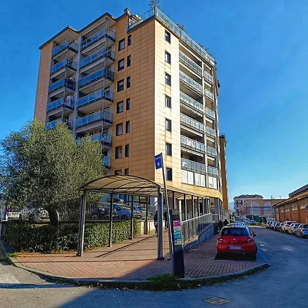 La Terrazza Di Nicky 斯培西亚